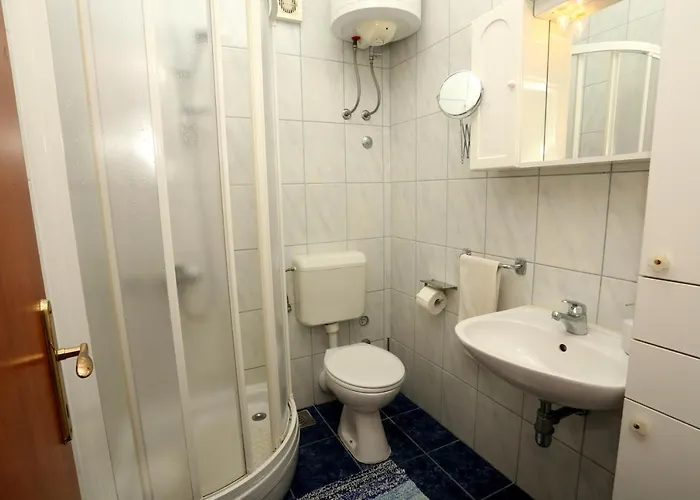 Sikirica 아파트 트로기르