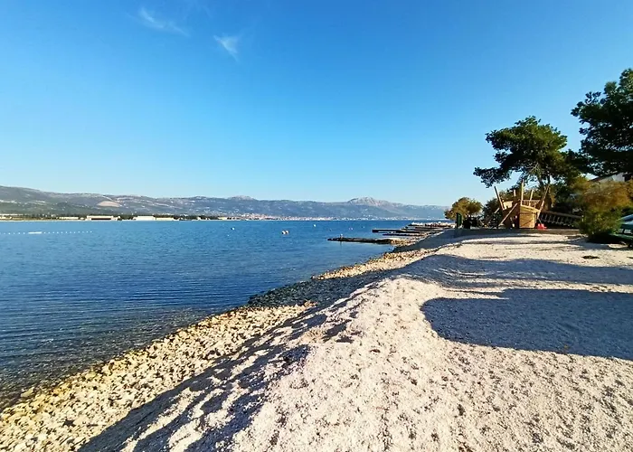 Sikirica 아파트 트로기르