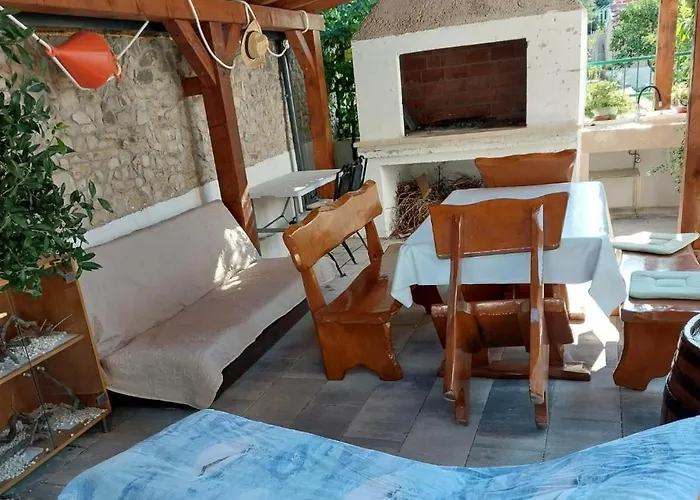 Sikirica 트로기르